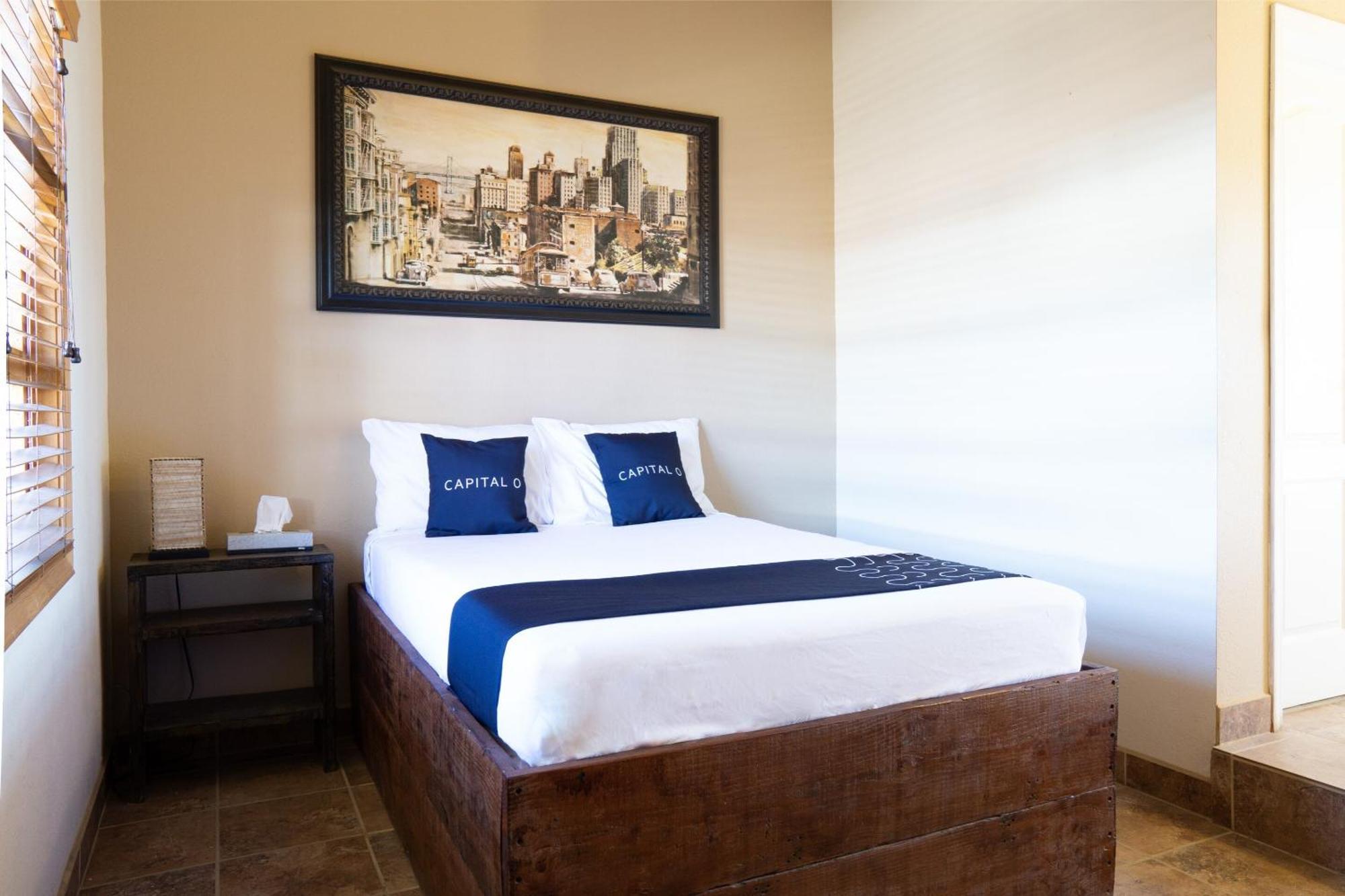 Capital O Hotel Villa Azura 特卡特 外观 照片